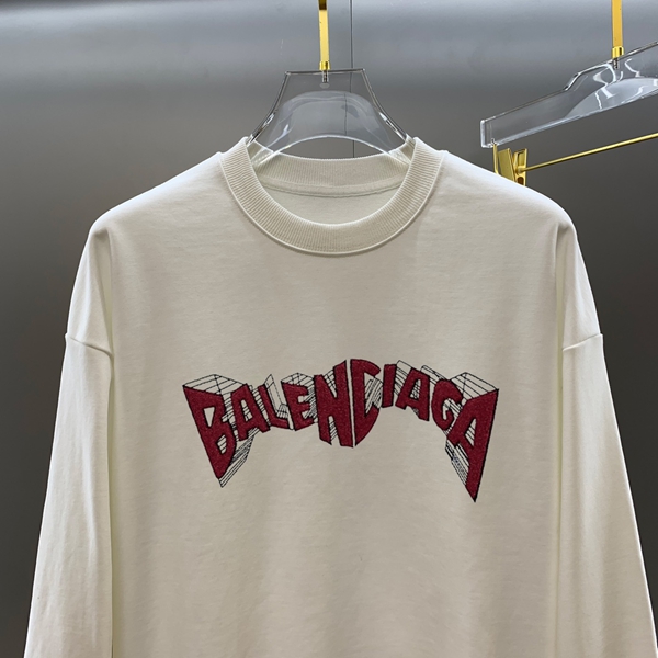 ブランドパーカー背面デザイン